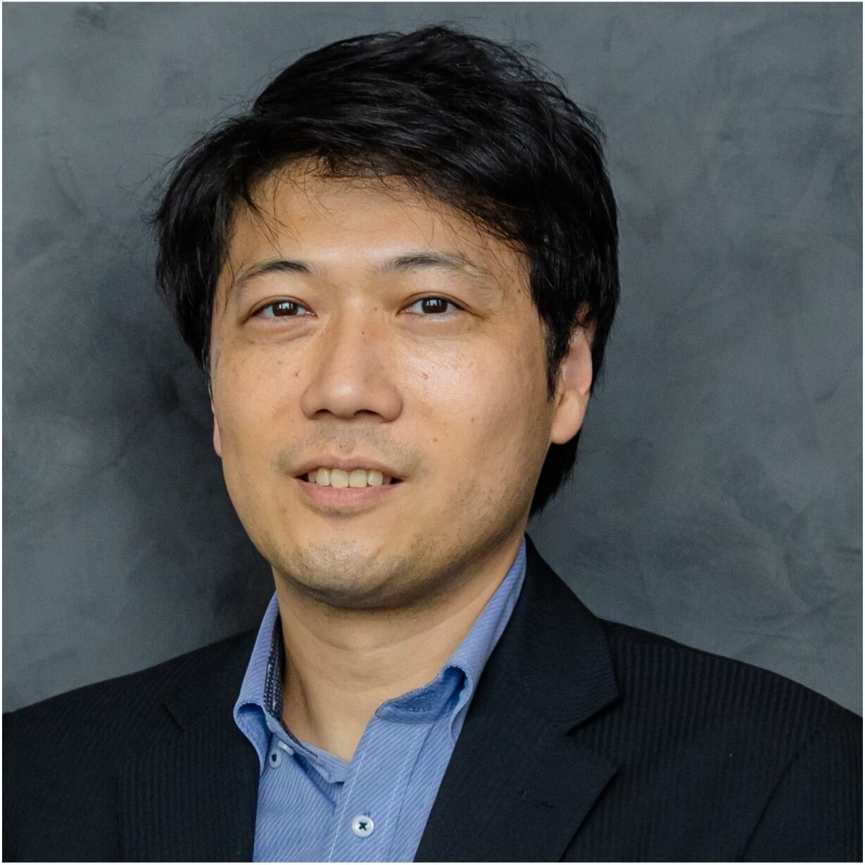 長峯 基 氏
